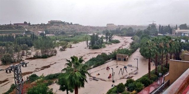 В Испании два человека погибли из-за сильных дождей.