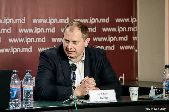 Юрист Штефан Глигор.