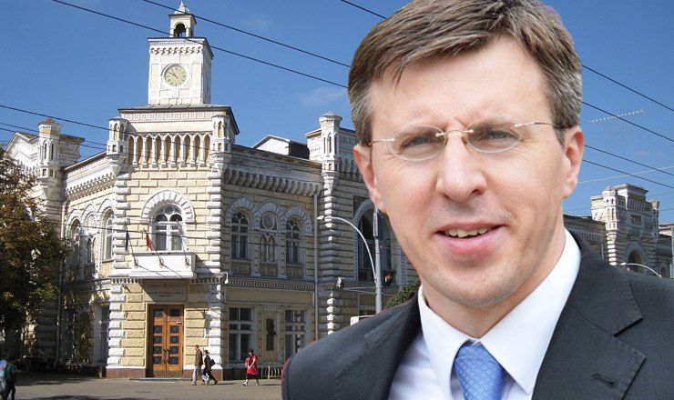 Бывший примар Кишинева Дорин Киртоакэ намерен претендовать на новый срок.