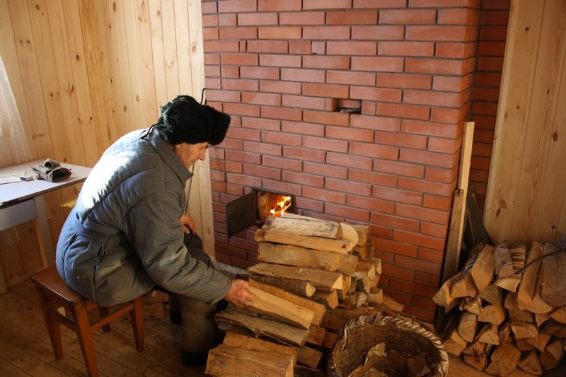 Половина жилья в Молдове до сих пор отапливается печами.