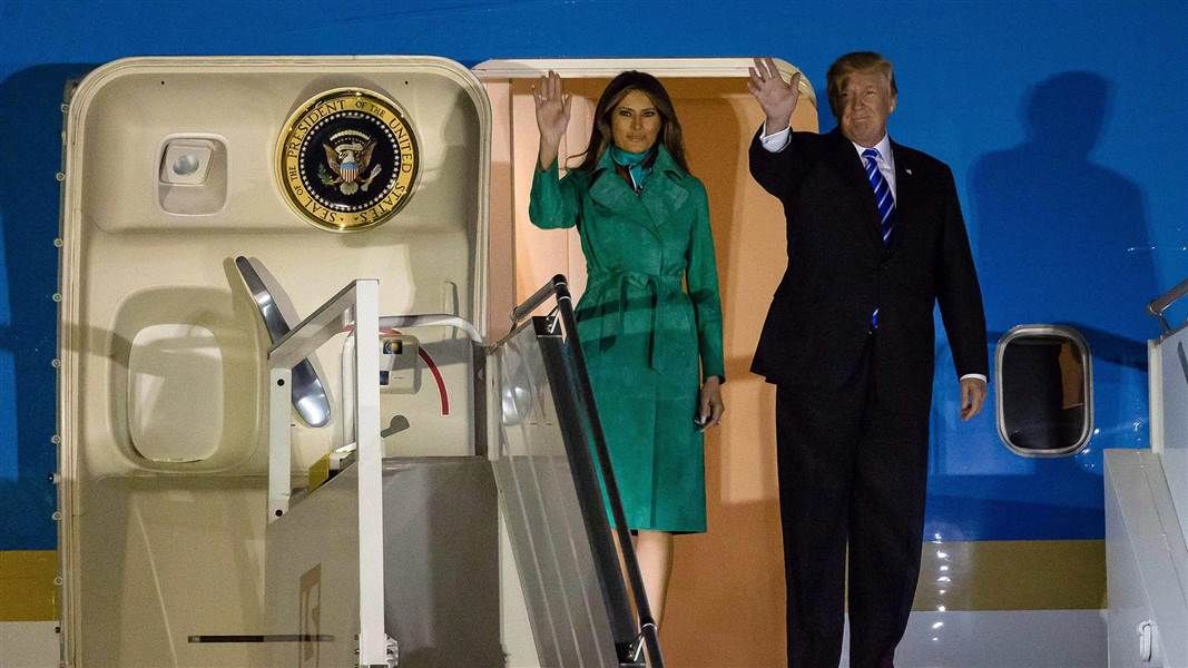 Дональд Трамп с супругой прибыли в Варшаву.