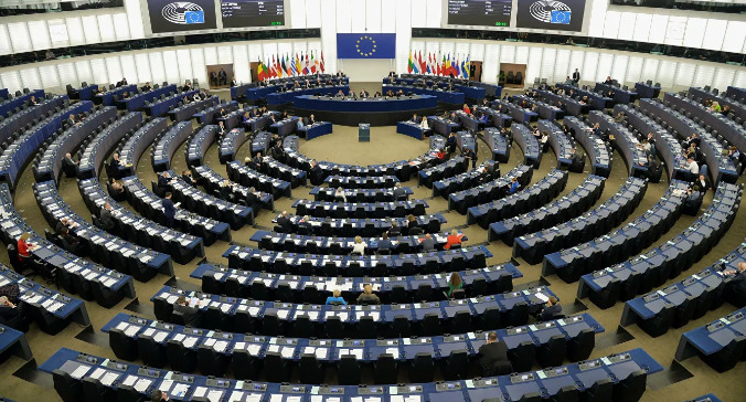 Проводивший тренинги в Европарламенте специалист заболел коронавирусом.
