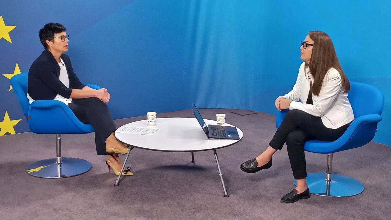 Comisara UE pentru Extindere: Clusterele de negociere pentru Moldova și Ucraina se vor deschide simultan.