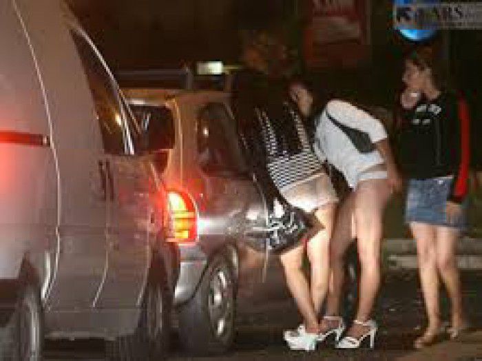 Franța pierde 1,6 milioane de euro anual din cauza prostituției. Foto: mediafax.ro