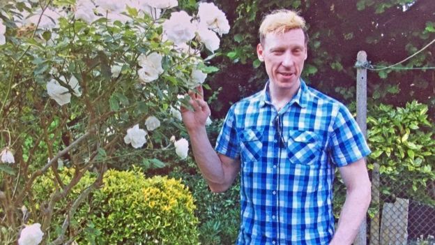 Полиция могла уже после первого случая арестовать маньяка, но поверила в его версию.