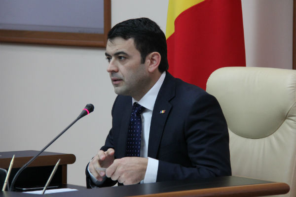 Главу правительства прервал один из министров: «Не указания, а рекомендации».