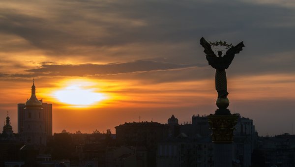 Власти города попросили руководителей киевских торгово-развлекательных центров ограничить использование электроэнергии в пиковые часы.
