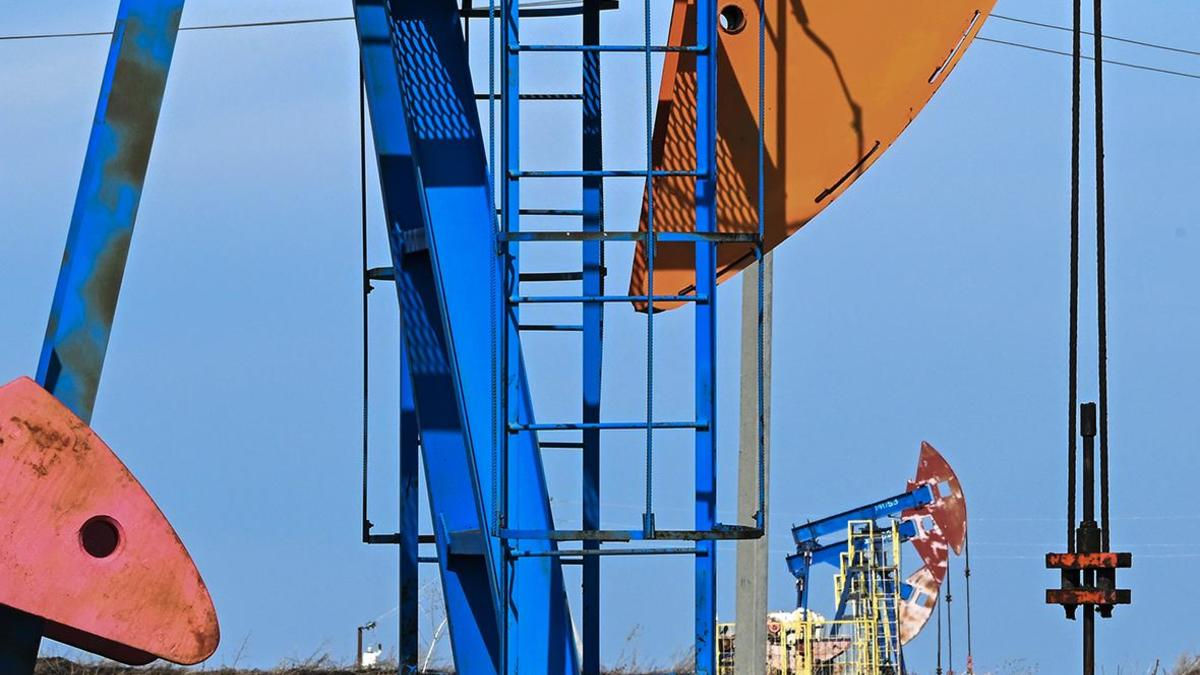 Вступило в силу снижение ЕС потолка цены на российскую нефть до $47,6.
