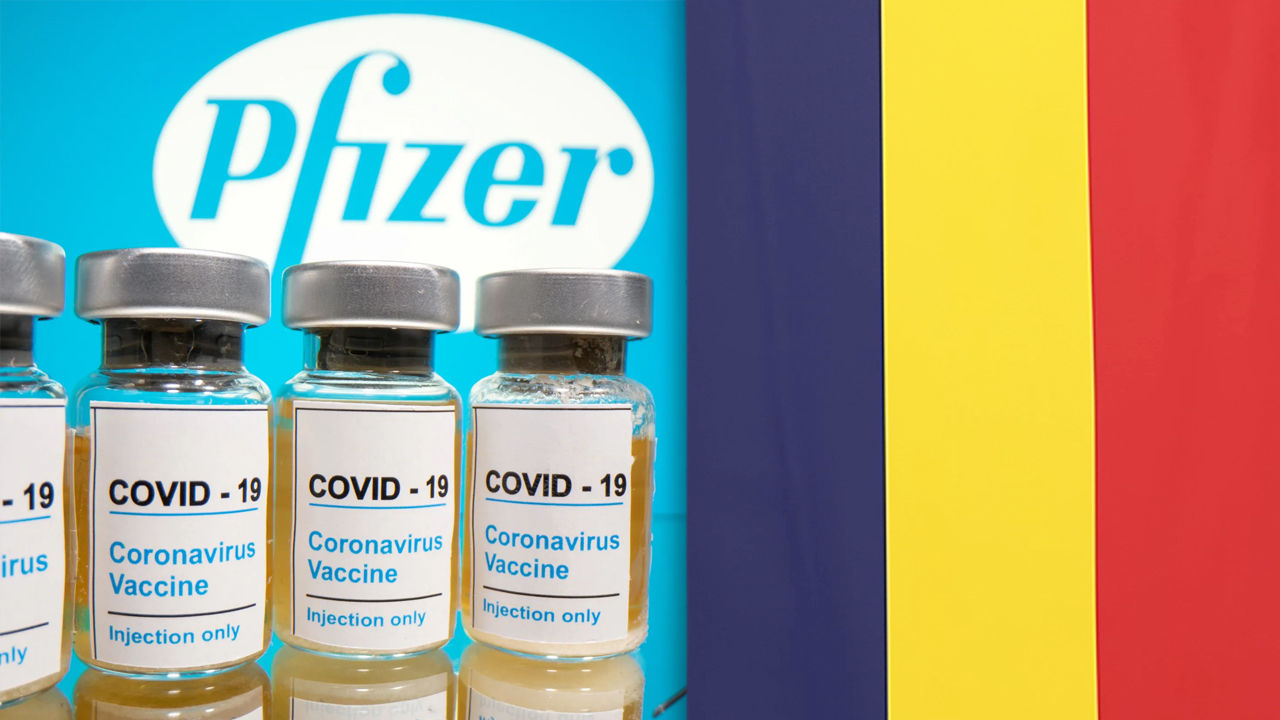 Pfizer подала в суд на Румынию: за нарушение контракта на закупку COVID-вакцин. Коллаж: Point.md