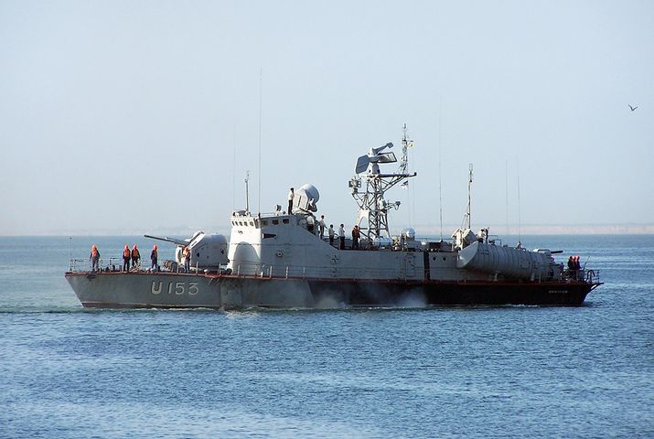 В Крыму в настоящее время находятся до 70 боевых кораблей и судов обеспечения ВМС Украины.