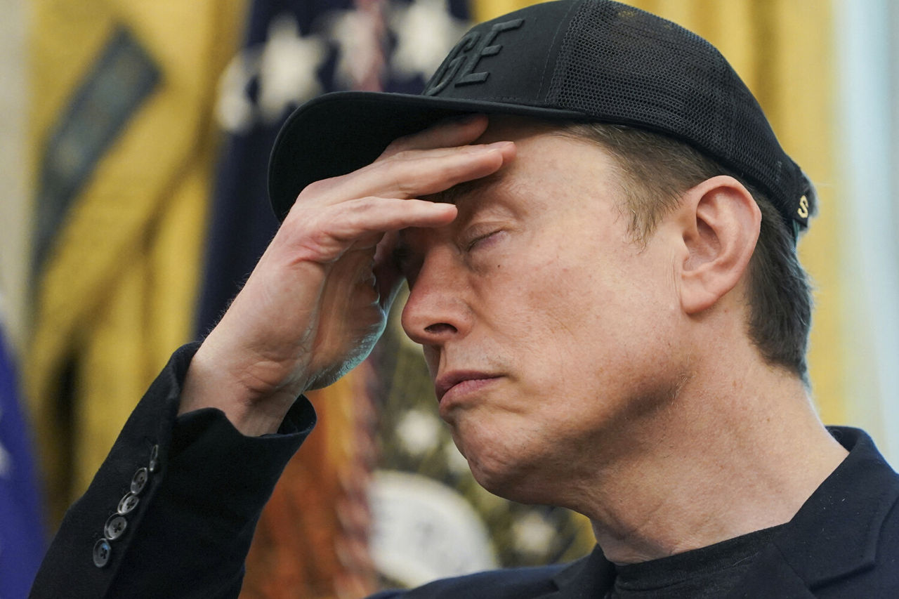 Funcționarii publici din SUA, concediați de Musk, ar putea fi angajați din nou.
