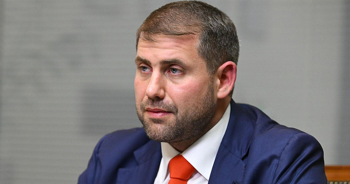 Россия не торопится с выдачей Шора.