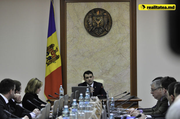 Aproape 70 la sută dintre moldoveni nu au încredere că Guvernul condus de prim-ministrul Chiril Gaburici.