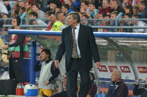 Comitetul executiv al Federației Moldovenești de Fotbal (FMF) l-a demis astăzi pe selecționerul Ion Caras de la cârma naționalei de fotbal.