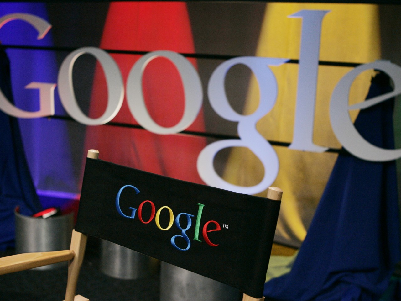 Идея патента, поданного на регистрацию всемирным интернет-гигантом Google, состоит в том, чтобы реализовать технологию "оплаты за рекламу взглядом".
