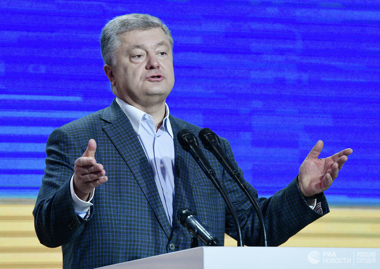 Порошенко: Зеленский должен подтвердить намерение вступить в ЕС и НАТО.