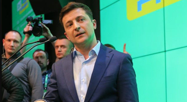 В пресс-службе Зеленского рассказали подробности его встречи с Гройсманом.