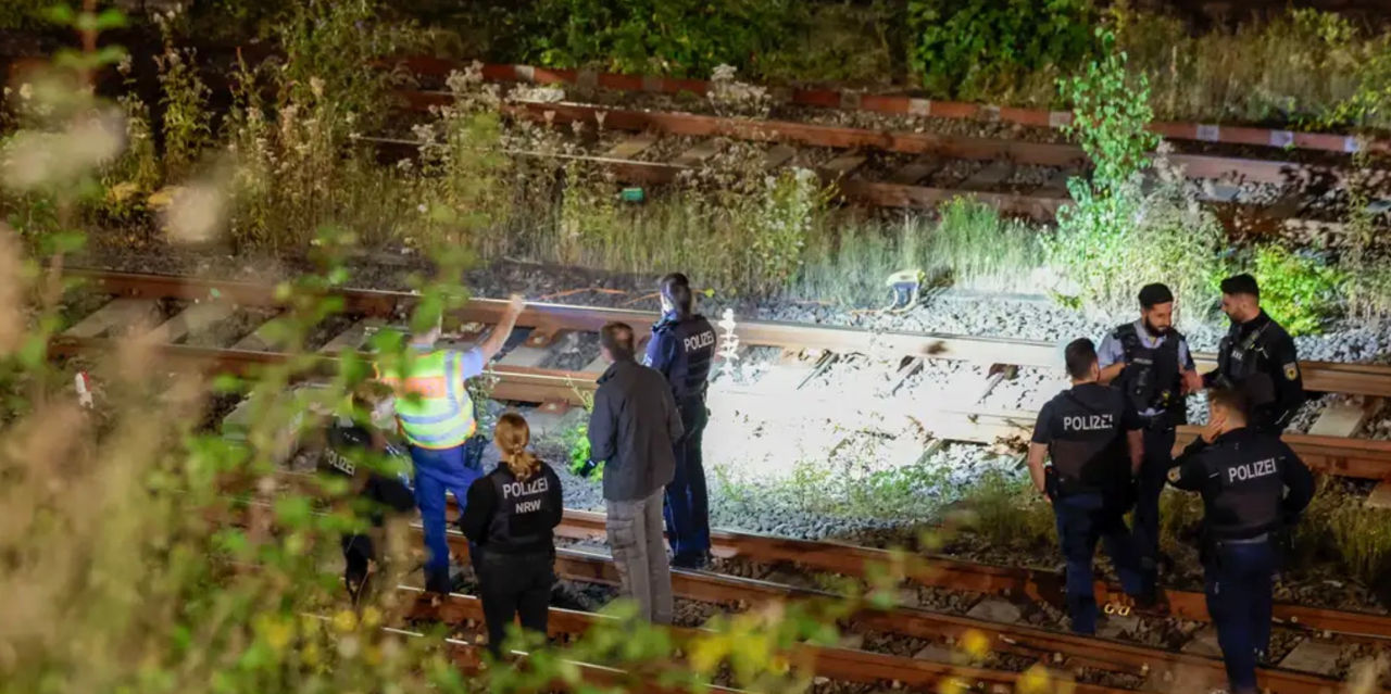 Un nou atac prin incendiere a unui cablu feroviar a avut loc în vestul Germaniei.