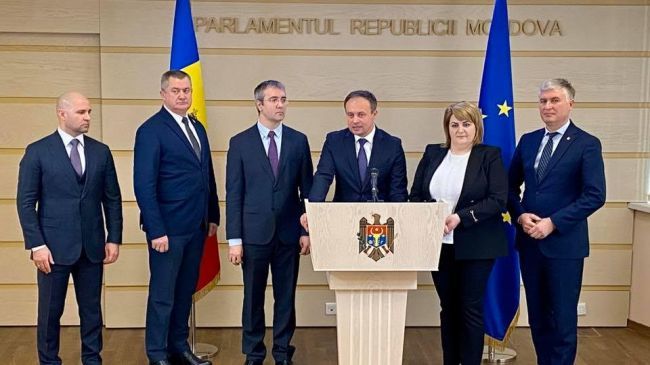 Еще одна группа районных советников ДПМ примкнула к Pro Moldova.