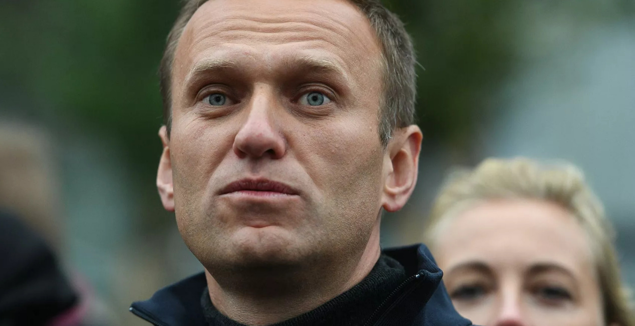 Навальный попросил оставить его в Германии.