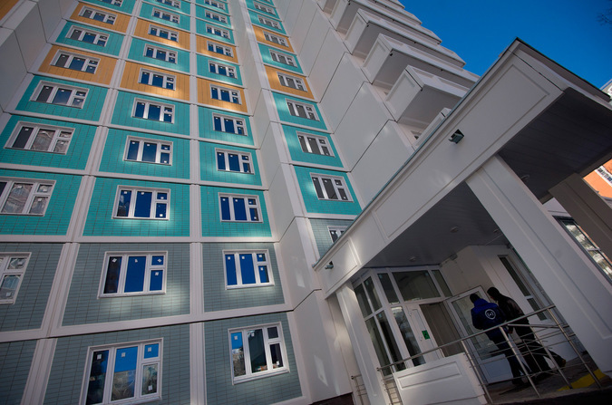 Владельцы лихорадочно пытаются продать недвижимость.