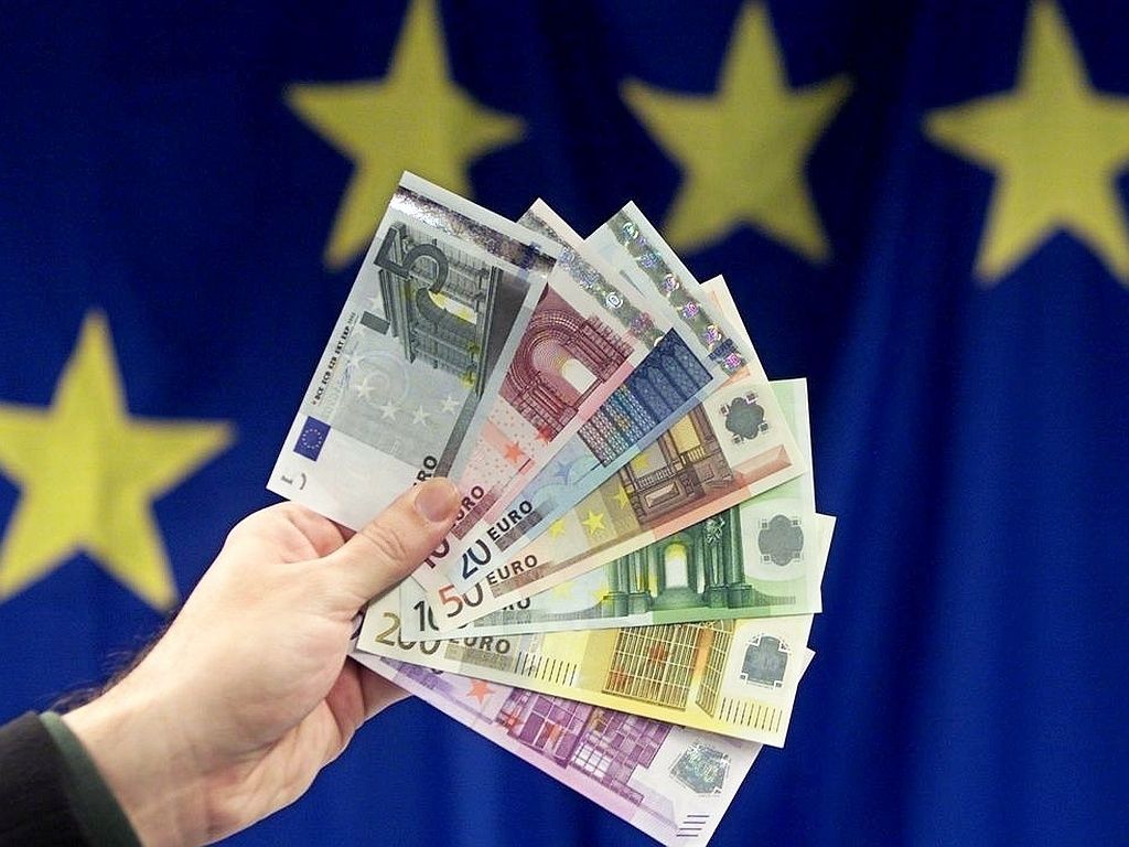 Parlamentarii europeni au amânat, pentru cel puţin o lună, alocarea asistenței financiare aprobară pentru Republica Moldova în ianuarie anul curent.