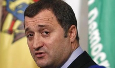 "Каждый должен отвечать за свои действия, а не искать виновных", – отметил лидер ЛДПМ.