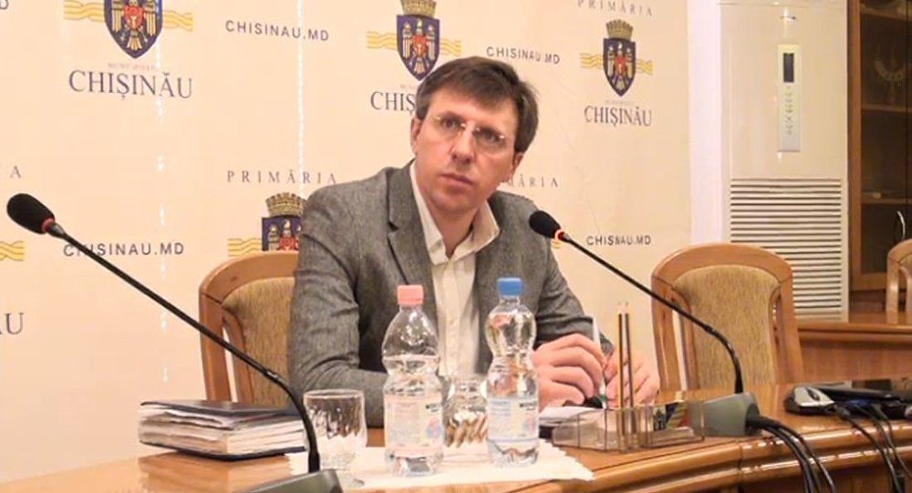 По словам Киртоакэ, для того, чтобы реализовать все то, чего желают граждане, нужен больший бюджет.