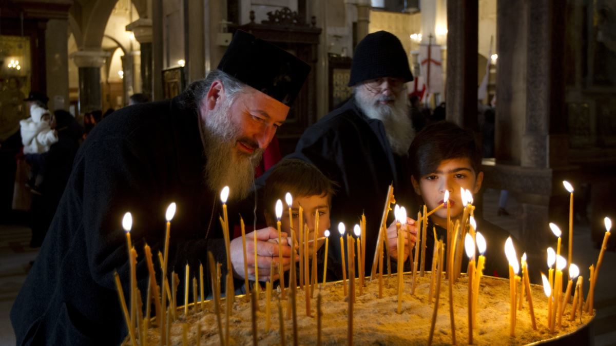 В Грузии будут закрывать церкви на время комендантского часа.