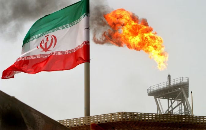 Иран повысил цены на нефть для Китая и сократил поставки.