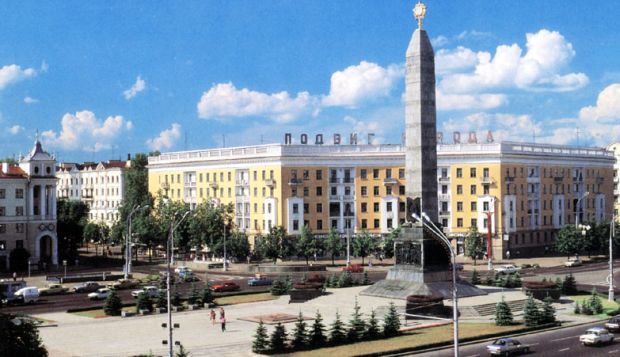 Центральная площадь Минска.