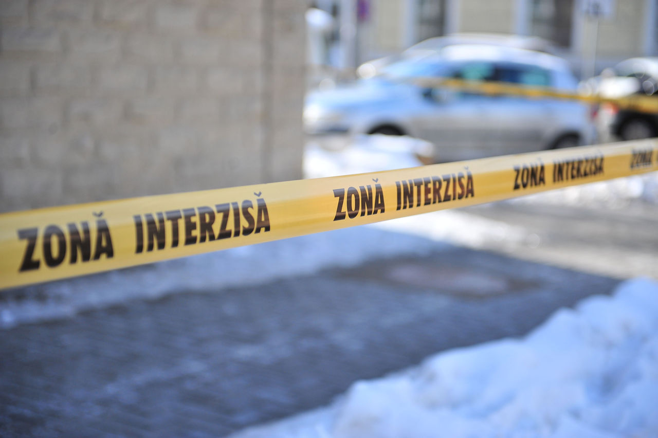 В Хынчештском районе 40-летнего мужчину нашли мертвым в доме.