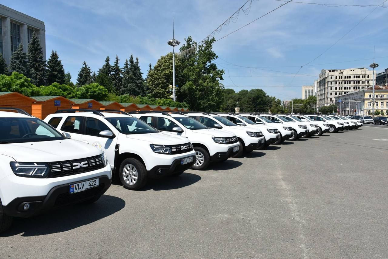 Служебные автомобили стоимостью более €850 000 были переданы Минсельхозу.