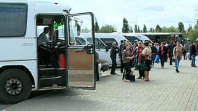 Astfel, majorarea va constitui 10 bani pentru un kilometru de drum parcurs, de două ori mai puţin decât se solicita anterior.