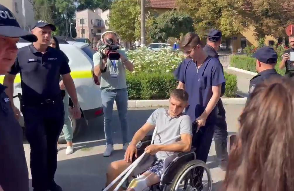 Виновник аварии, в которой погибли пять человек, предстал перед судьями.