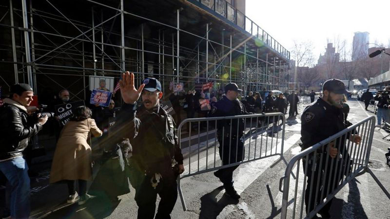 Полиция в США готовится к беспорядкам в случае ареста Трампа.