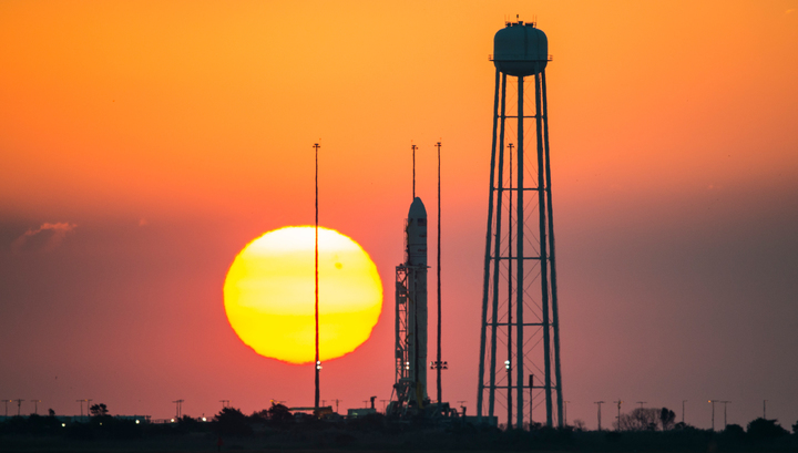 Авария ракеты Antares сильно повредила стартовый комплекс.