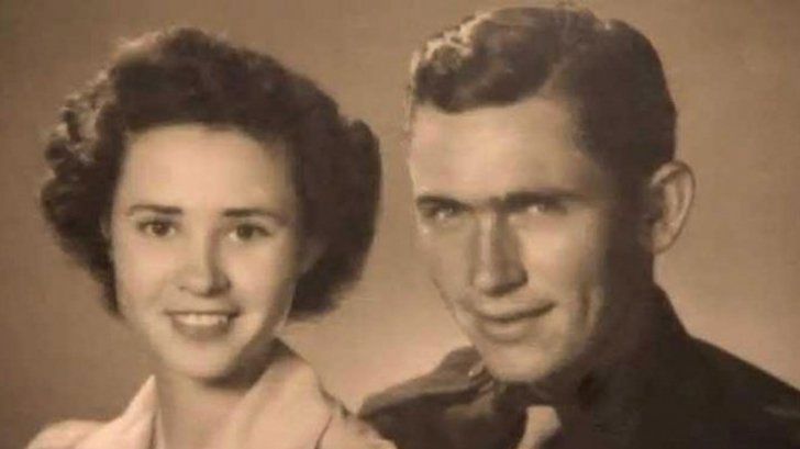 Peggy Harris, o femeie din Vernon, Texas, s-a căsătorit cu Billie undeva în anii 1940. 