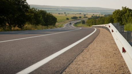 O porţiune din cei zece kilometri din drumul Chişinău - Dubăsari - Poltava din Ucraina va fi reparată până la sfârşitul anului.