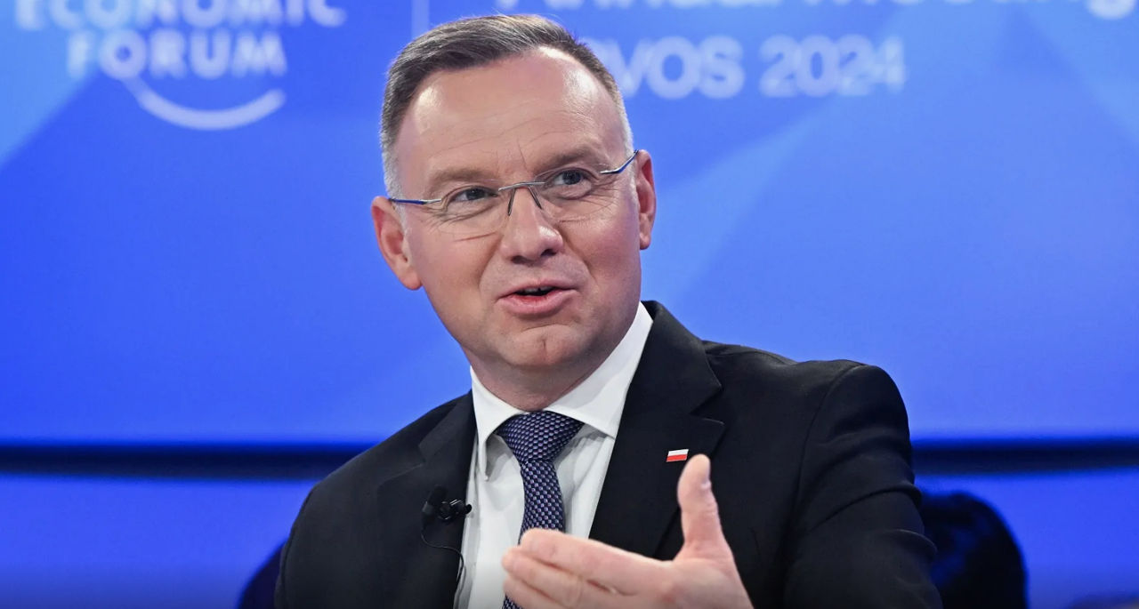 Президент Польши Дуда усомнился, что Украина сможет вернуть в Крым.