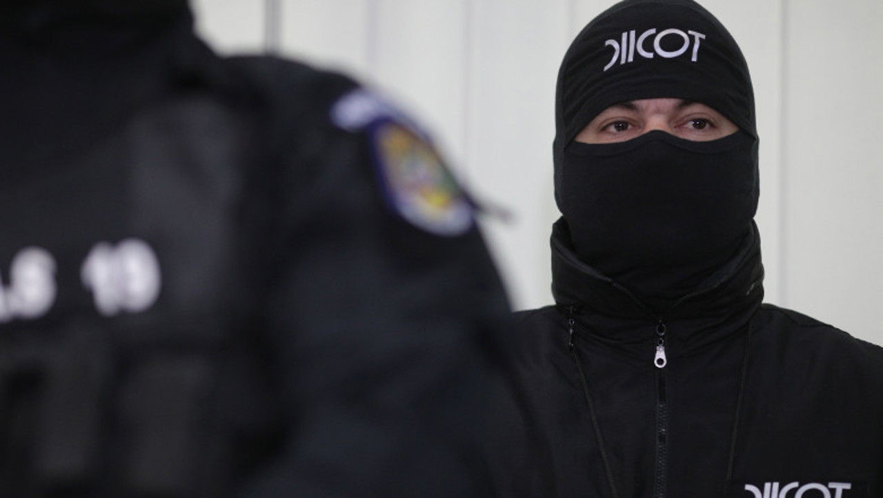 В Румынии прошли обыски по делу о фиктивных прописках для граждан из бывшего СССР.