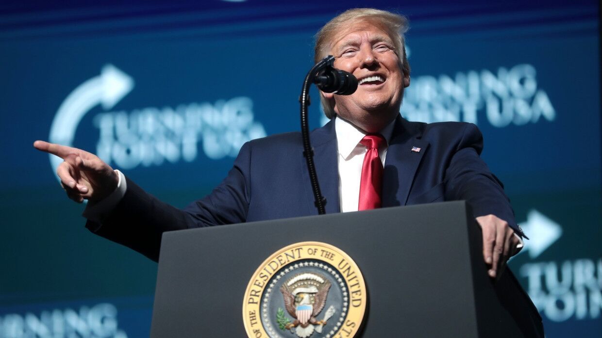 Трамп раскритиковал темпы вакцинации от коронавируса в США.