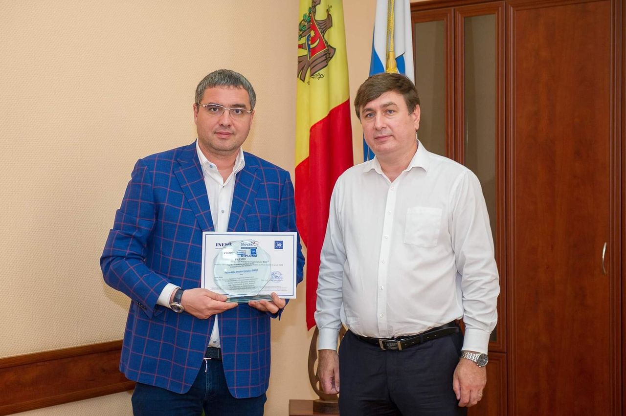 Вячеслав Ионицэ поздравил с этим достижением примара Бельц Ренато Усатого.