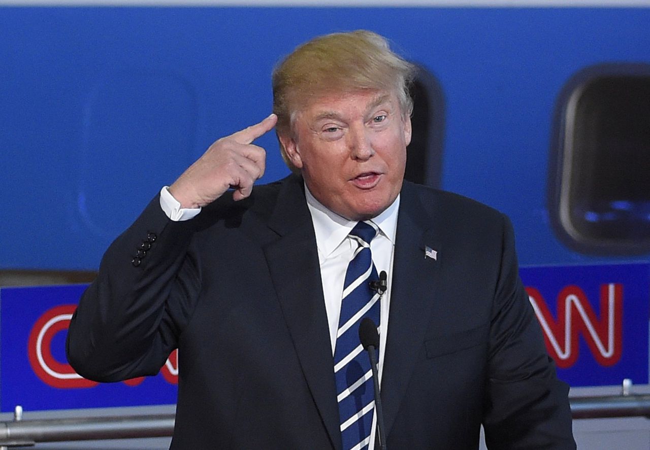 Un fost director al CIA și NSA îl declamă pe Trump drept „idiot util” Kremlinului. Foto: Business Insider