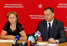 Presa scrie că deplasarea de urgență a acestora este legată de publicarea raportului Kroll. Foto: politics.md