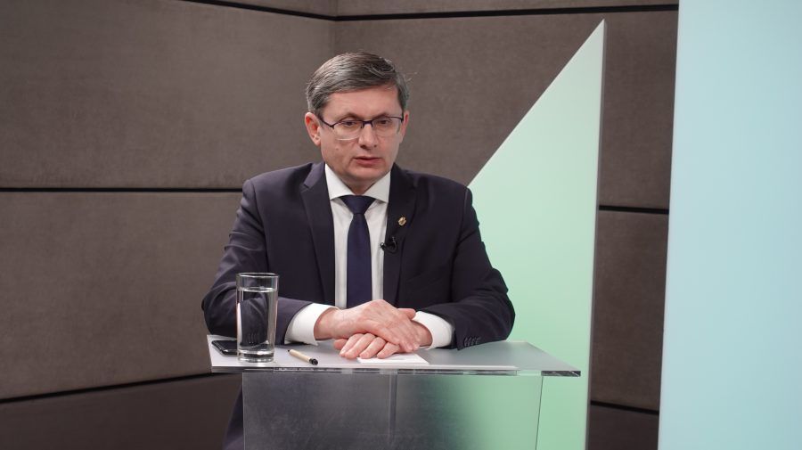 Председатель парламента Игорь Гросу. 