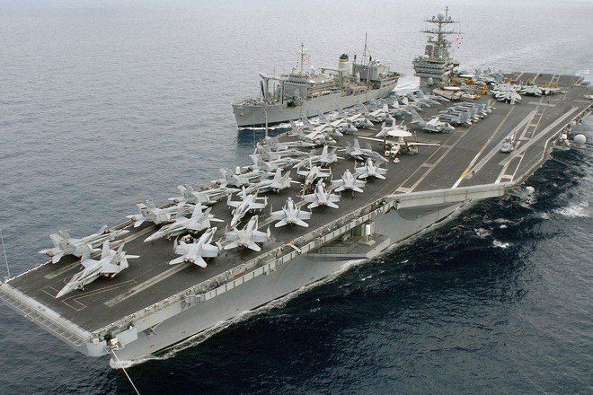 США оставили авианосец в Средиземном море из-за кризиса вокруг Украины.