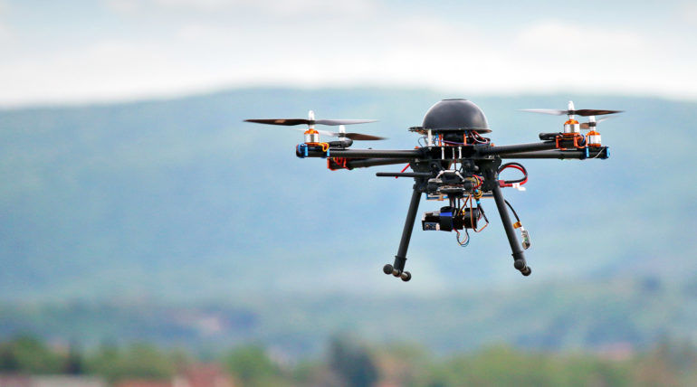 Dronele vor putea fi folosite doar în zone special rezervate. Foto: houstonmakerfaire.com