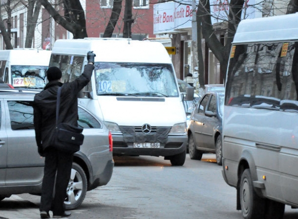 Soferii deja au depus o cerere la Directia Transport pentru marirea tarifului cu doi lei.