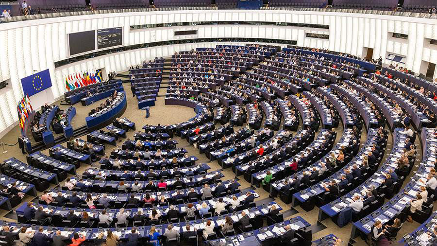 В Европарламенте допустили выделение €1 трлн на восстановление Украины.